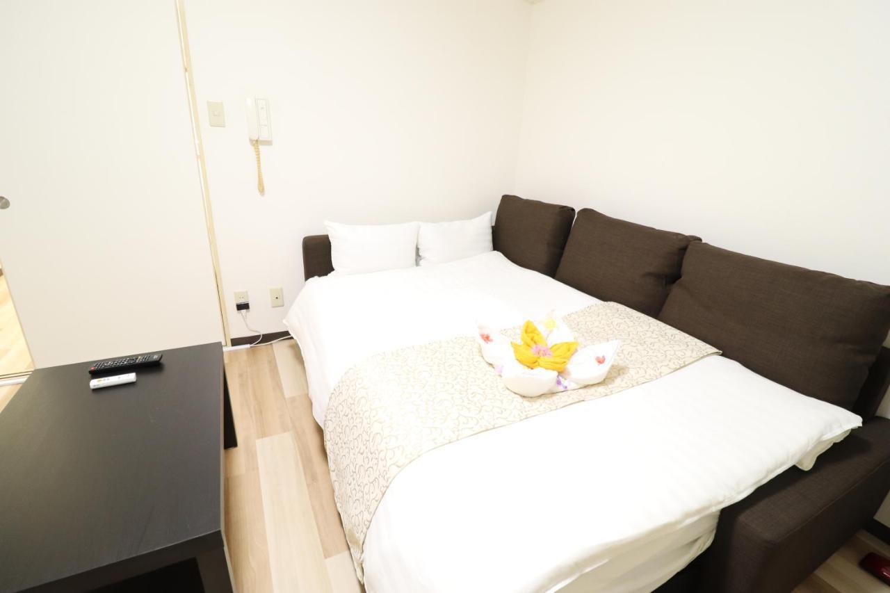 Court Saiwaicho Apartment Osaka Exterior photo